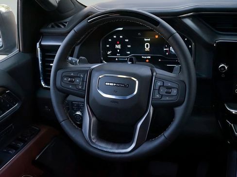 Used 2025 GMC Sierra 1500 Denali Ultimate image 17