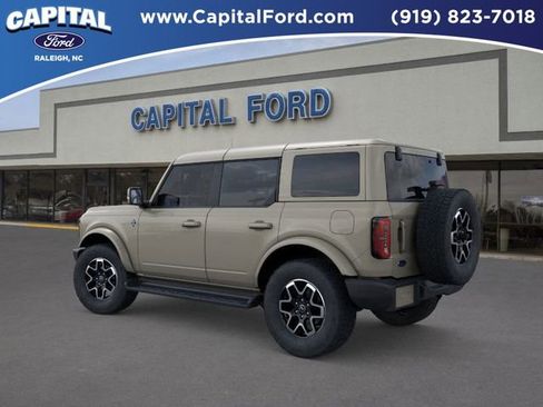 New 2025 Ford Bronco Outer Banks AWD/4WD image 4