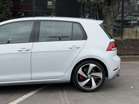 Used 2018 Volkswagen GTI SE w/ SE Leather Package image 11