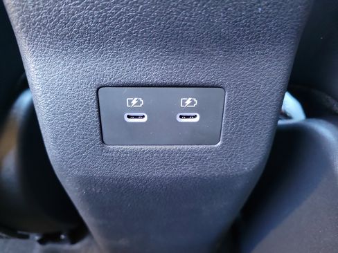 New 2026 Nissan Kicks SR image 16