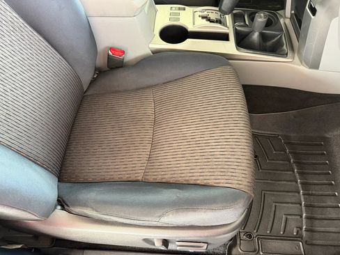 Used 2012 Toyota 4Runner SR5 w/ Convenience Pkg AWD/4WD image 13