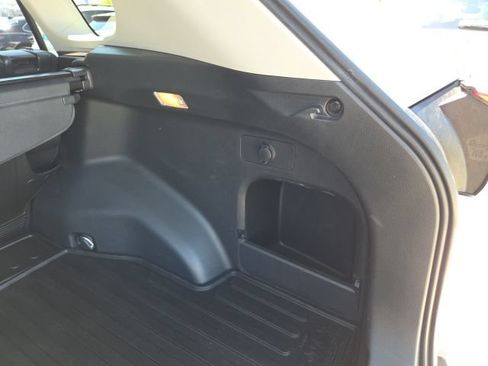Used 2019 Toyota RAV4 XLE w/ All Weather Liner Package FWD image 20