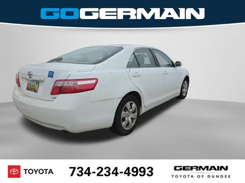 Used 2009 Toyota Camry LE FWD image 8