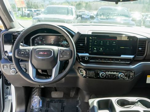New 2026 GMC Sierra 1500 Elevation AWD/4WD image 13
