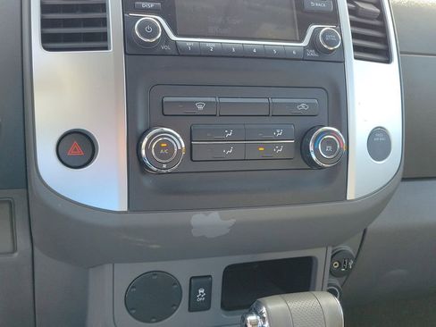 Used 2017 Nissan Frontier SV image 28