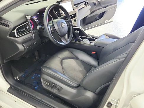 Used 2021 Toyota Camry XSE FWD image 14