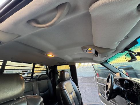 Used 2006 Chevrolet Silverado 2500 W/T w/ Skid Plate Package image 30