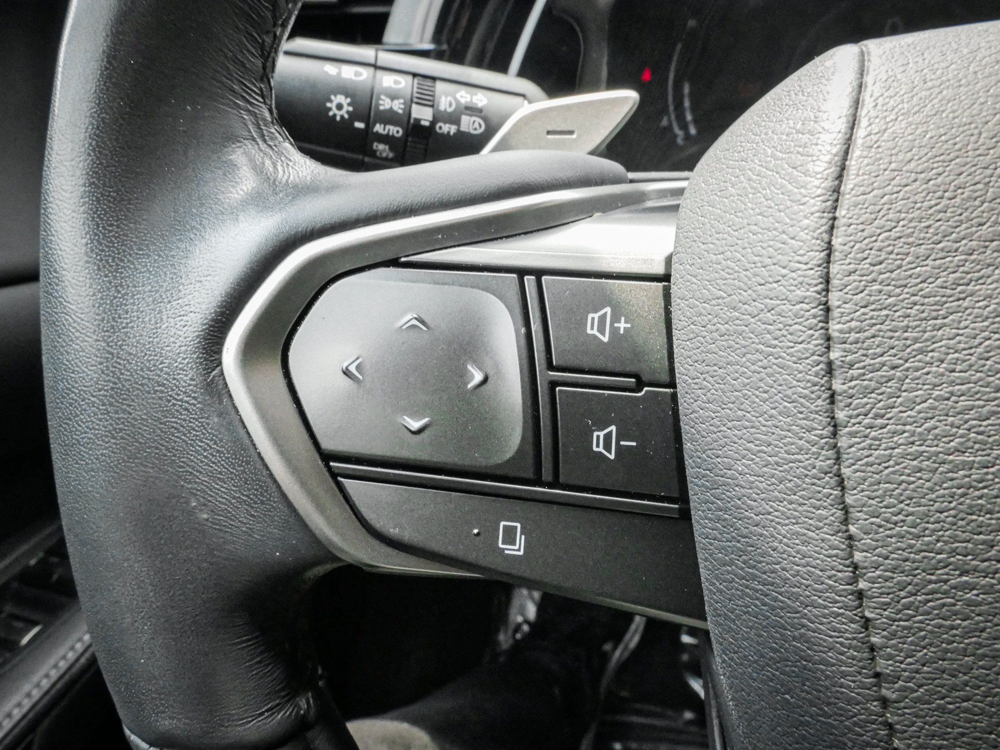 Used 2024 Lexus RX 350 Premium Plus w/ Convenience Package FWD image 19