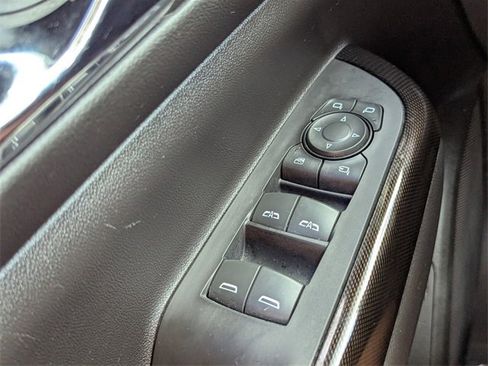 Used 2022 GMC Acadia AT4 w/ Technology Package image 44