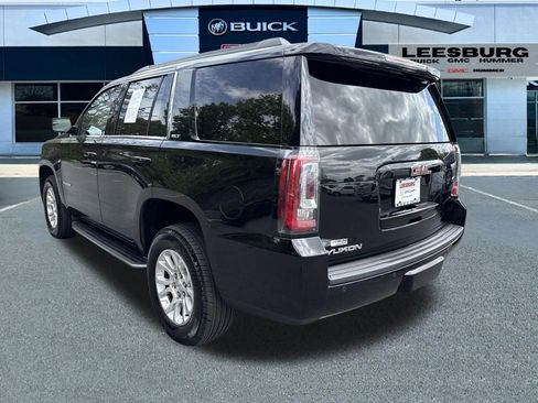 Used 2017 GMC Yukon SLT AWD/4WD image 5