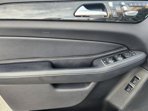 Used 2018 Mercedes-Benz GLS 450 4MATIC image 23