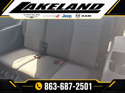 Used 2023 Chevrolet Traverse LT AWD/4WD image 12