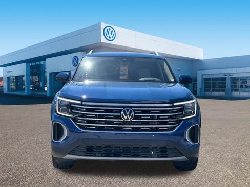 Certified 2025 Volkswagen Atlas SEL AWD/4WD image 2