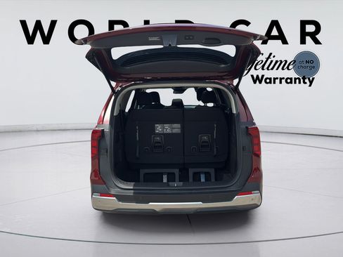 Used 2025 Kia Carnival SX FWD image 9