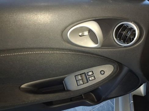 Certified 2017 Nissan 370Z Base 2D Convertible image 3