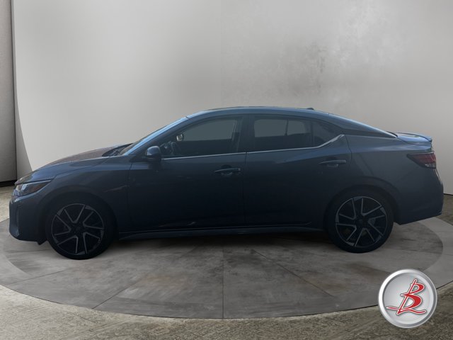 Used 2025 Nissan Sentra SR FWD image 4