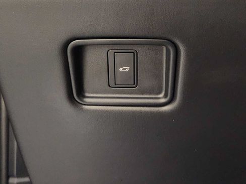 Used 2024 Land Rover Range Rover Sport SE AWD/4WD image 21