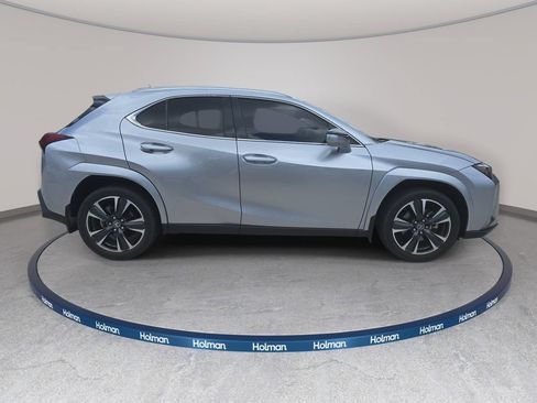 Used 2024 Lexus UX 250h FWD w/ Premium Package image 6