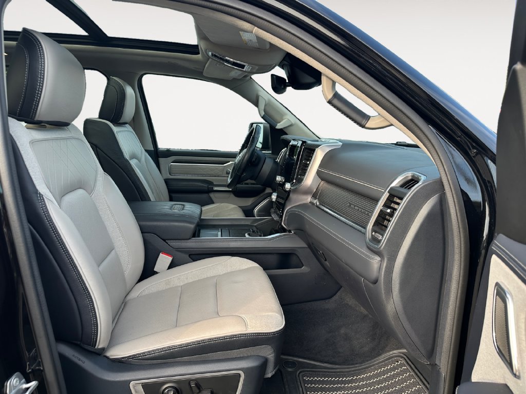 Used 2022 RAM 1500 Limited AWD/4WD image 15