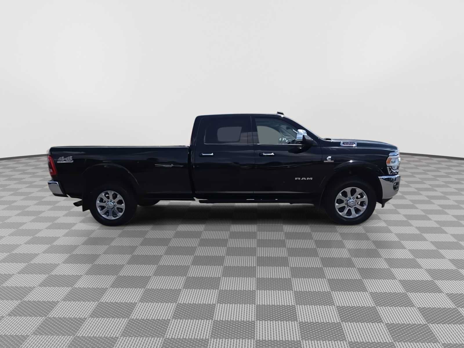 Used 2020 RAM 3500 Laramie AWD/4WD image 9