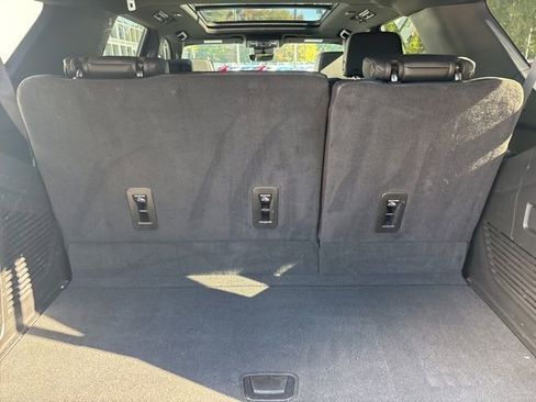Used 2024 Chevrolet Tahoe High Country image 9