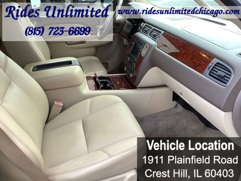 Used 2010 Chevrolet Tahoe LTZ AWD/4WD image 17