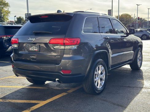 Used 2019 Jeep Grand Cherokee Laredo image 11