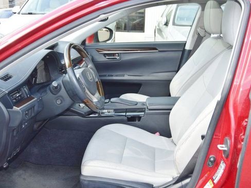 Used 2015 Lexus ES 350 w/ Luxury Package image 19