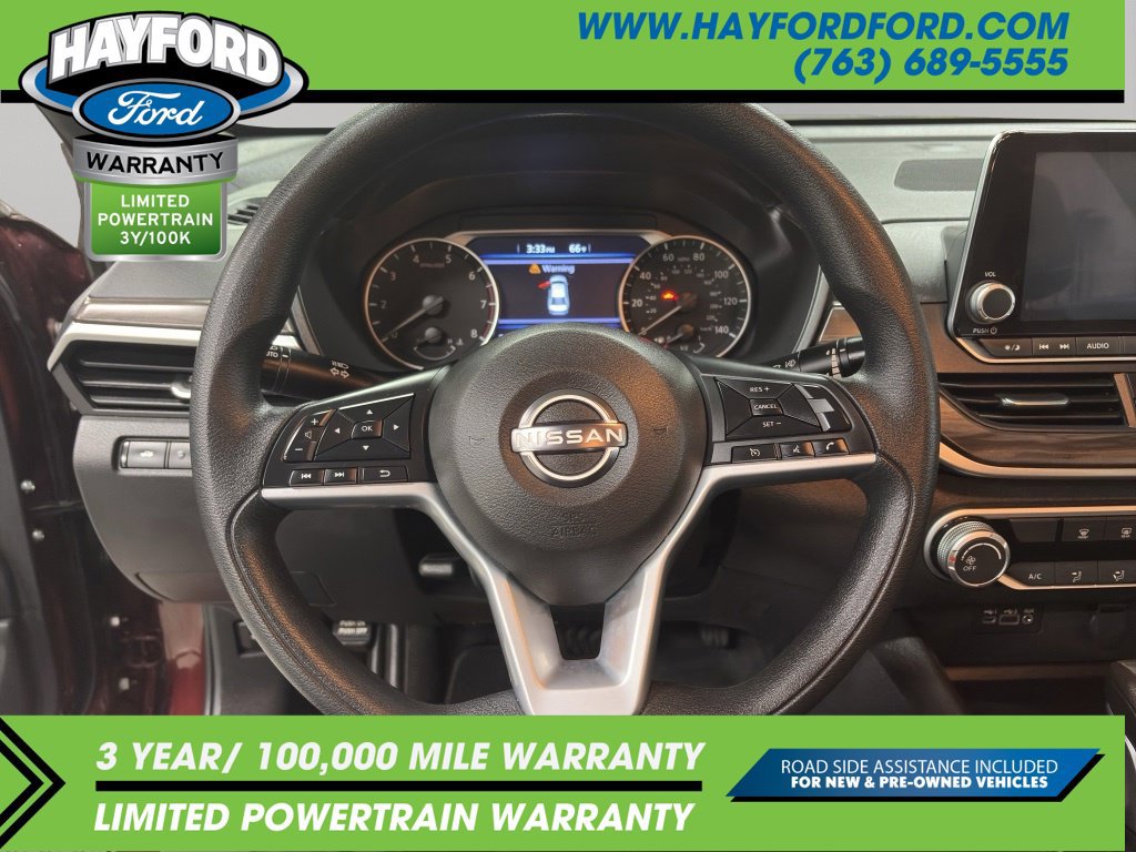 Used 2025 Nissan Altima 2.5 SV FWD image 11