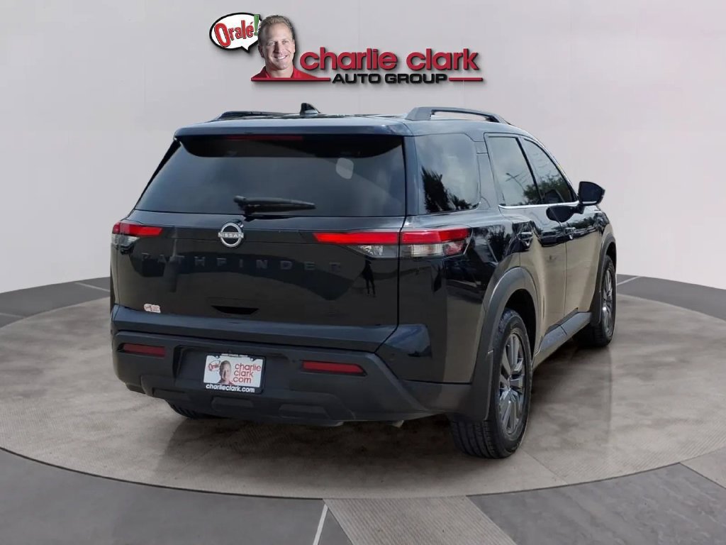 Used 2024 Nissan Pathfinder SV w/ Black Appearance Package FWD image 6