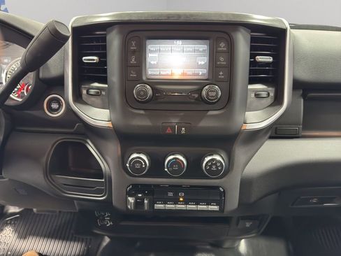 Used 2024 RAM 4500 SLT w/ Quick Order Package 2YG SLT image 30