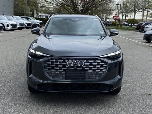 Used 2025 Audi Q5 Premium w/ Convenience Package AWD/4WD image 4