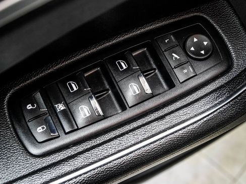 Used 2022 Maserati Levante GT image 42