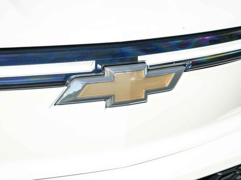 New 2026 Chevrolet Silverado EV LT w/ Plus Package AWD/4WD image 9