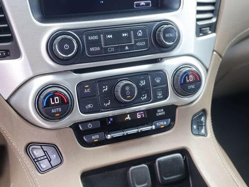 Used 2018 GMC Yukon SLT w/ Premium Edition image 19