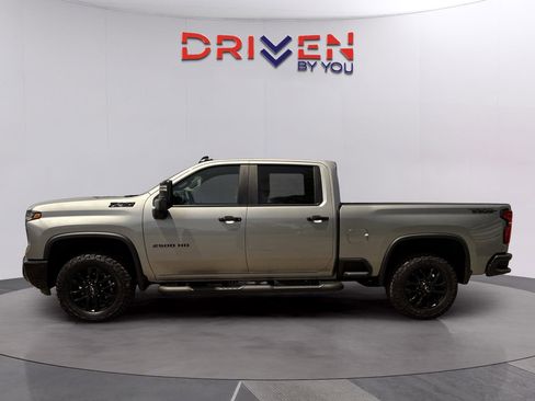 New 2026 Chevrolet Silverado 2500 LT w/ Trail Boss Package AWD/4WD image 2