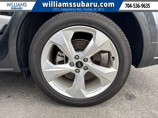 Used 2024 Audi Q5 2.0T Premium Plus w/ Premium Plus Package AWD/4WD image 27