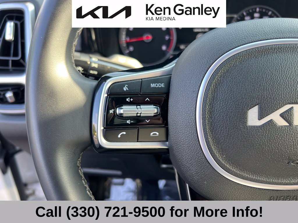 Certified 2023 Kia Sorento S w/ Panoramic Sunroof Package AWD/4WD image 29