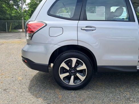 Used 2018 Subaru Forester 2.5i w/ Alloy Wheel Package AWD/4WD image 23