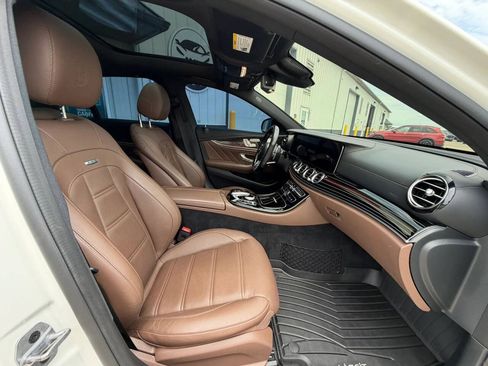 Used 2019 Mercedes-Benz E 63 AMG S image 16