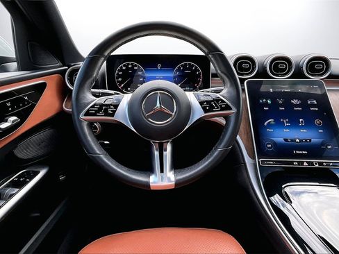 Used 2022 Mercedes-Benz C 300 Sedan image 11