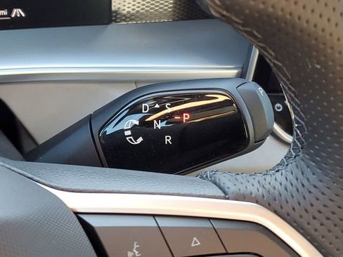 New 2026 Volkswagen Tiguan SE R-Line image 21