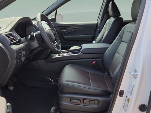 New 2026 Honda Ridgeline Black Edition image 10