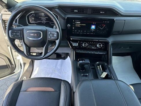 Used 2023 GMC Sierra 1500 AT4 w/ AT4 Premium Package AWD/4WD image 21