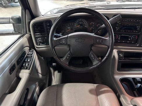 Used 2007 Chevrolet Silverado 2500 LT w/ Heavy-Duty Power Package image 19