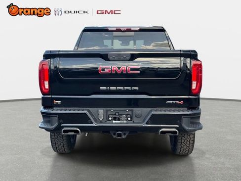 Used 2024 GMC Sierra 1500 AT4 w/ Technology Package AWD/4WD image 4