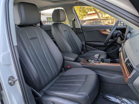 Used 2023 Audi A4 2.0T Premium w/ Convenience Package image 28