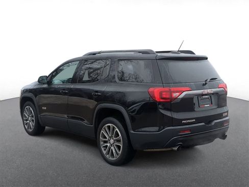 Used 2017 GMC Acadia SLT image 6