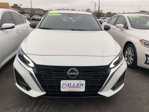 Used 2025 Nissan Altima 2.5 SV image 8