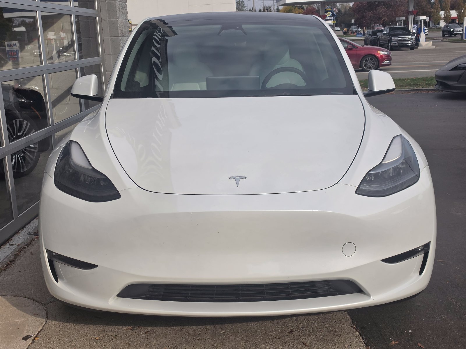 Used 2023 Tesla Model Y Performance AWD/4WD image 2